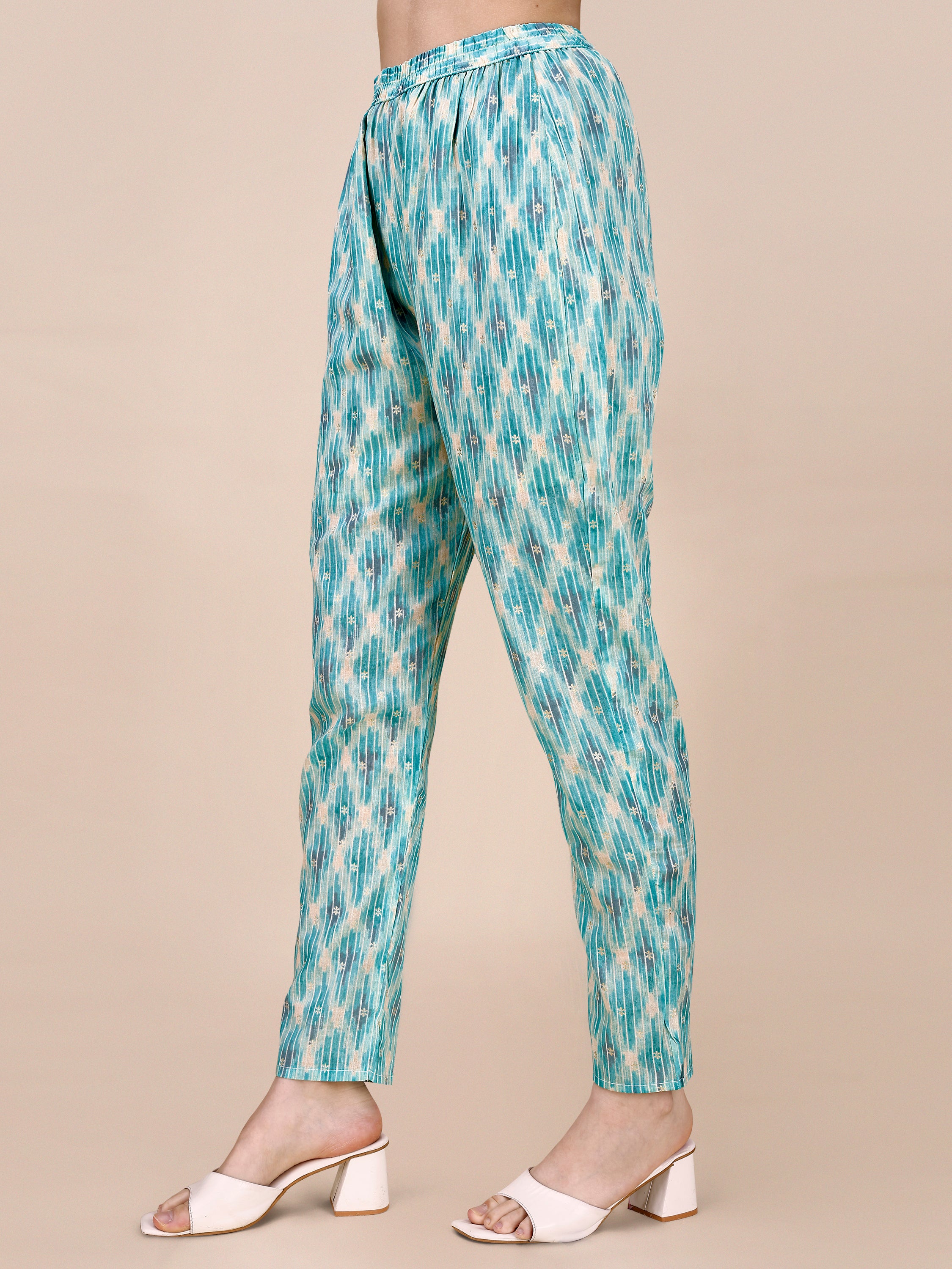 Cotton Geometric Printed Light Blue Co-ord Set Embellished with Resham And Cut-dana Hand Work