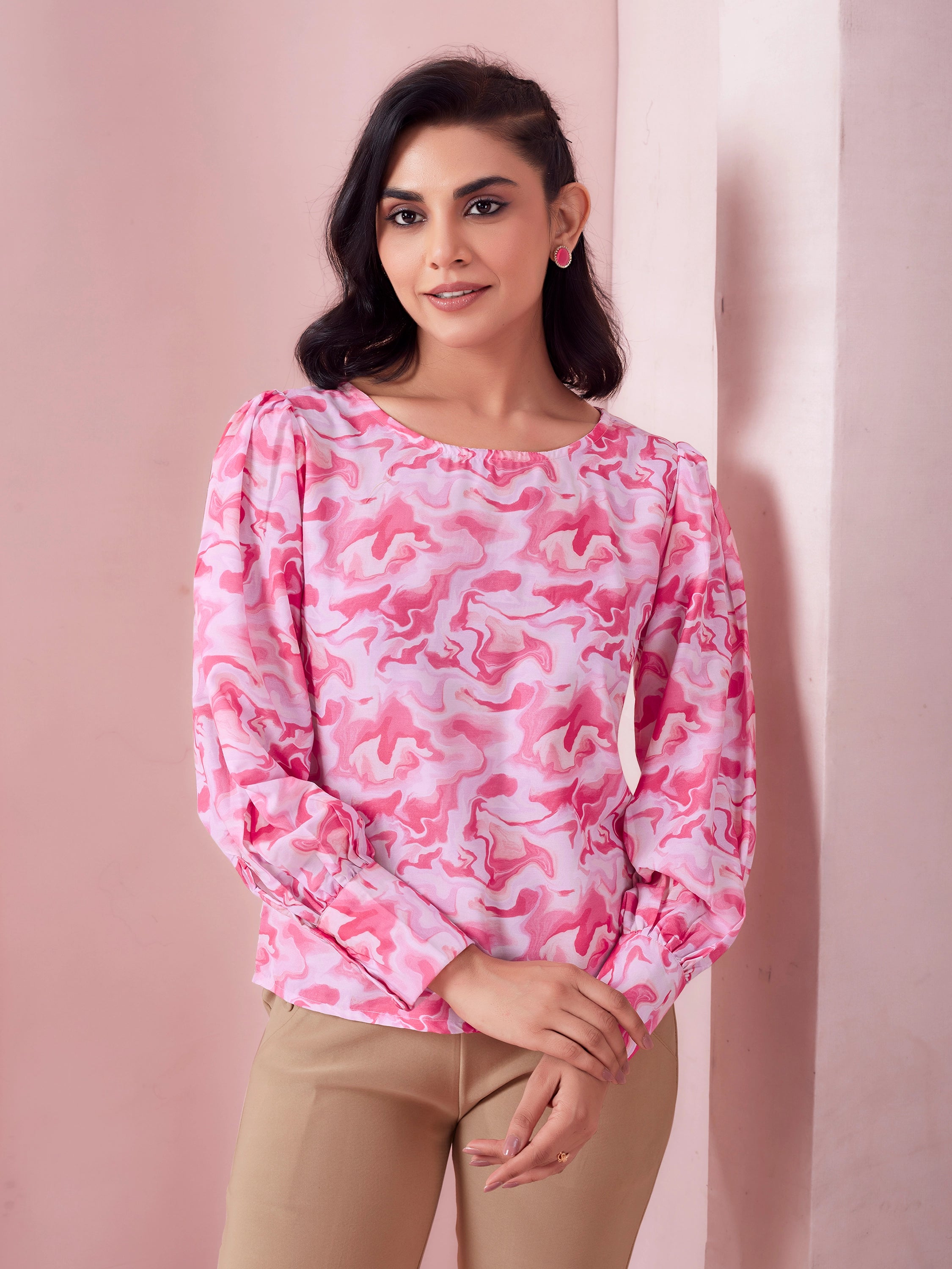 Marble Printed Full Sleeve Boat Neck Top - Pink And Cream