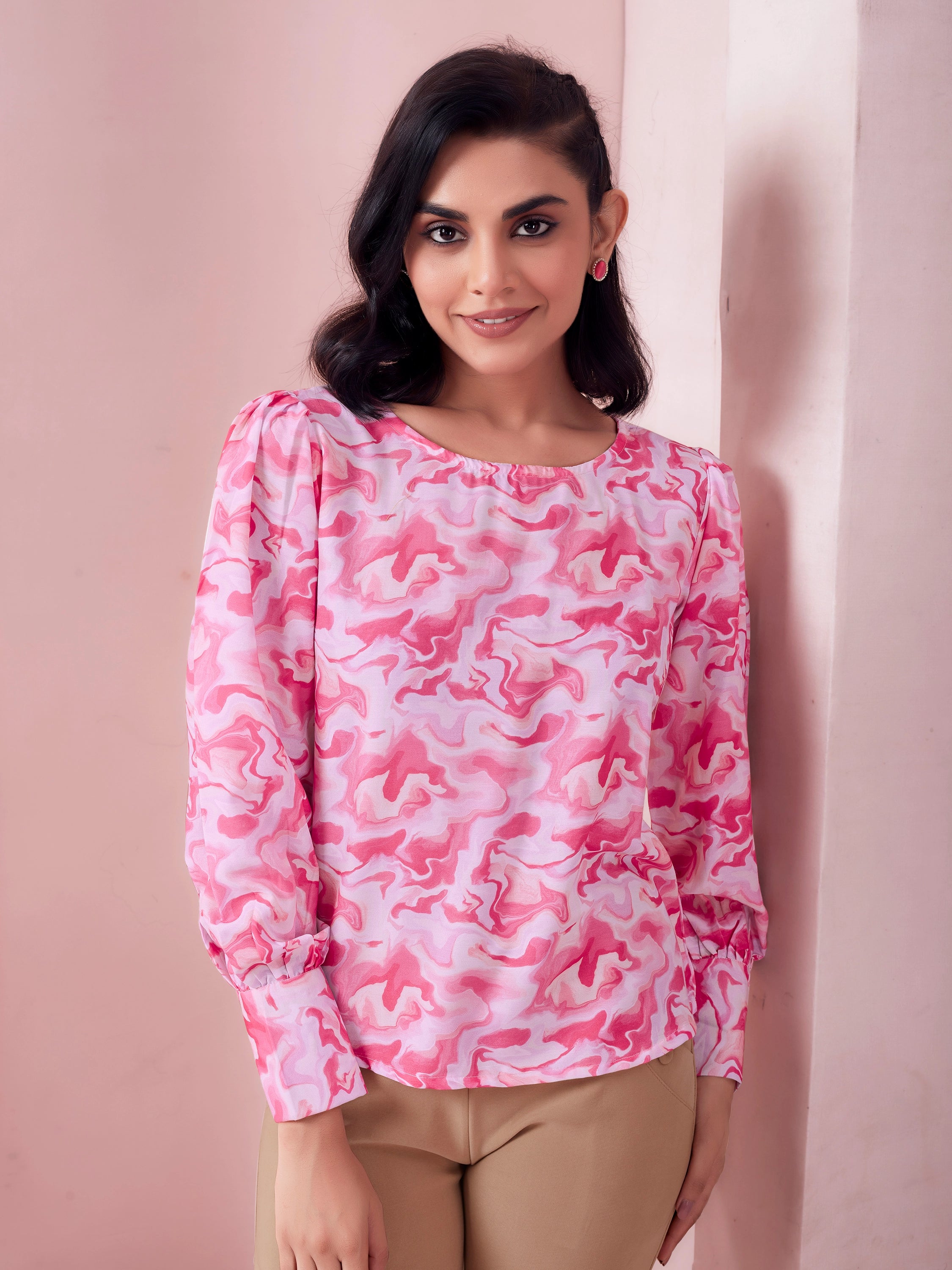 Marble Printed Full Sleeve Boat Neck Top - Pink And Cream