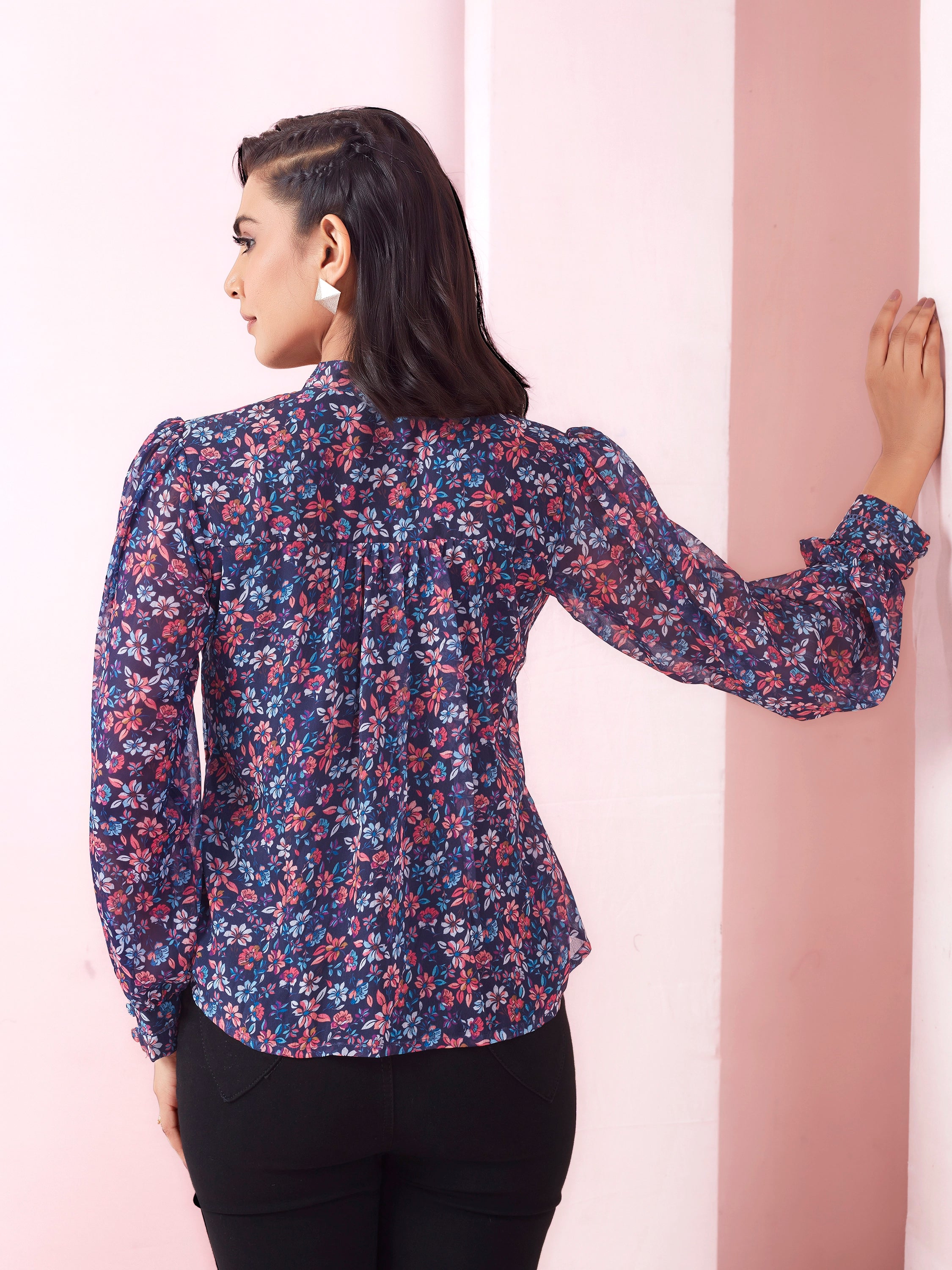 Blue Floral Print Mandarin Collar V Neck Casual Wear Georgette Top