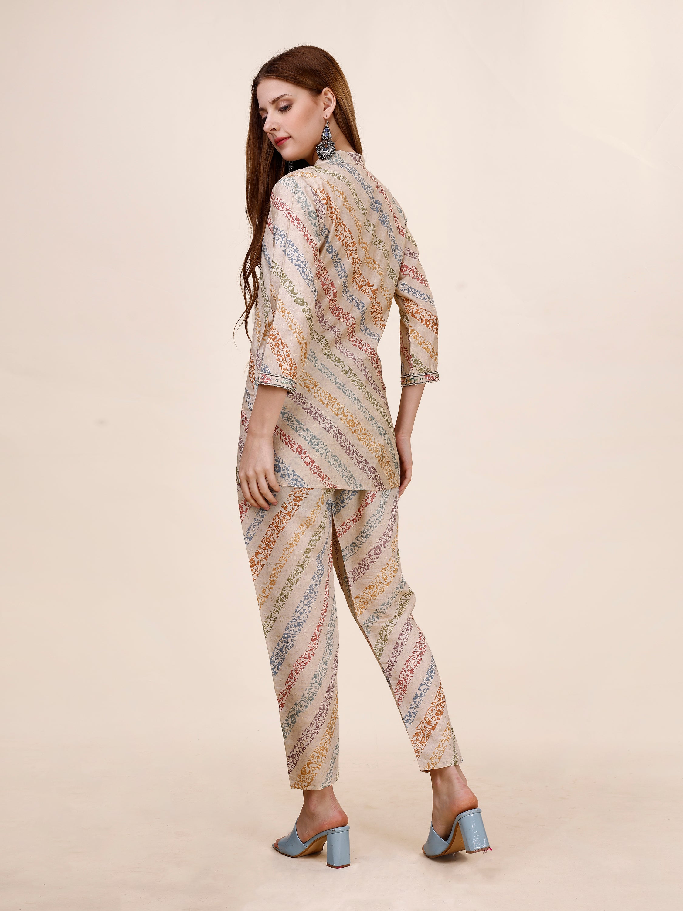 Abstract Leheriya Printed Cutdana, Mirror & Pearl Emblished Co-ord Set - Antique White